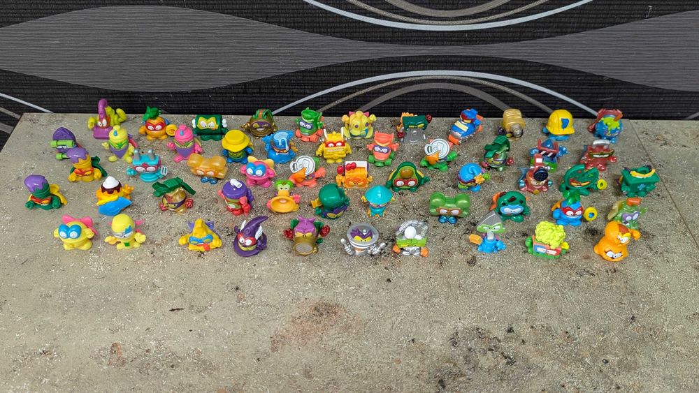 Vand/schimb Superthings/Superzings