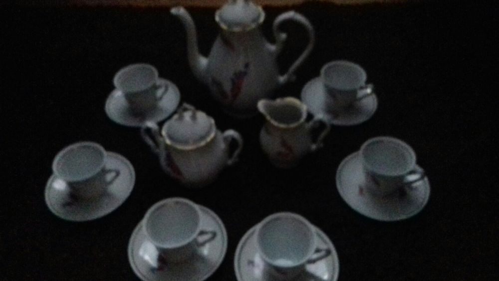 serviciu cafea portelan fin,vechi Fena,