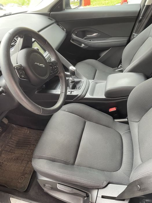 Jaguar E PACE, 180 CP, AWD, Alb perlat, turbina schimbata