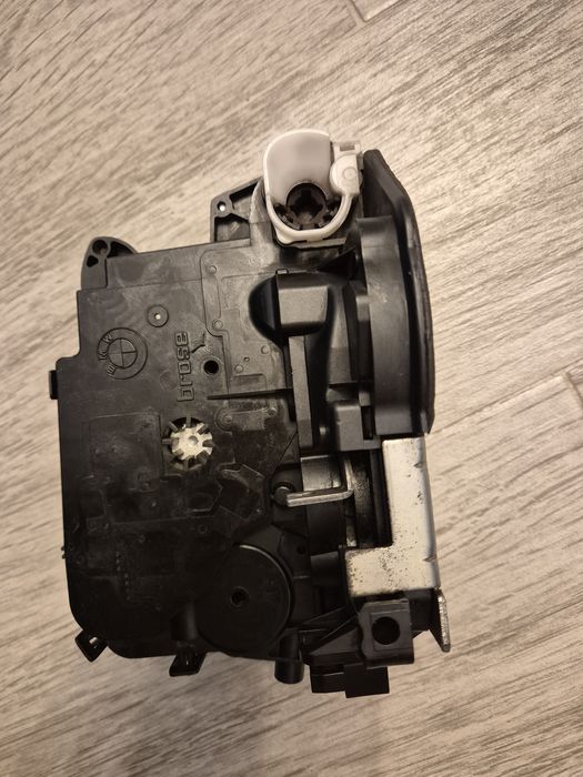Broasca usa BMW E90 stanga fata (sofer) Europa