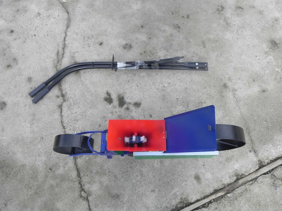 Semanatoare manuala pentru legume seminte mici solar