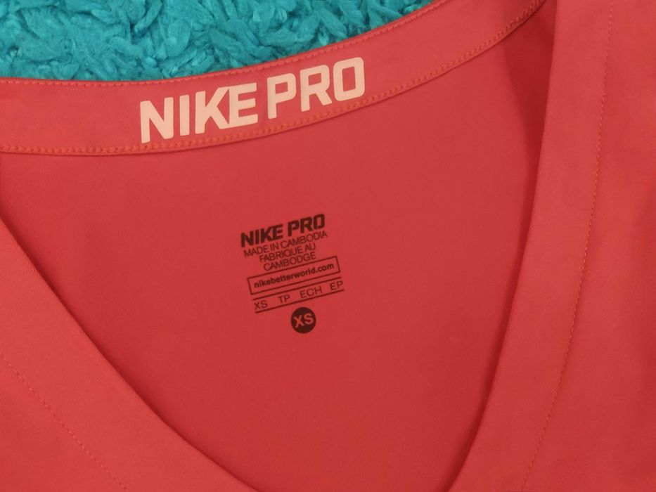 Tricou dama Nike Pro Pink