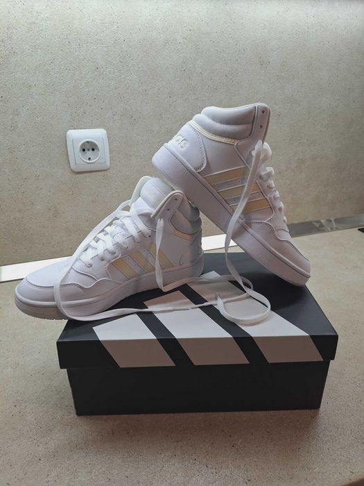 Кецове adidas hoops нови неупотребявани