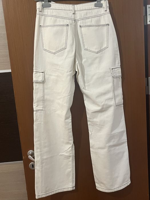 Широки дънки с висока талия Bershka