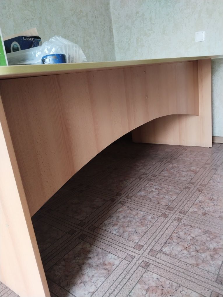Продам стол для офиса. То