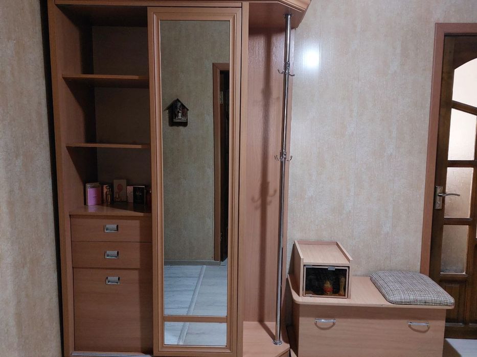 Продаётся мебель в прихожую