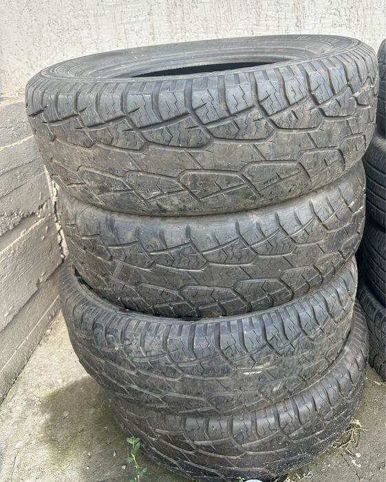 245/65/17 срочно продам