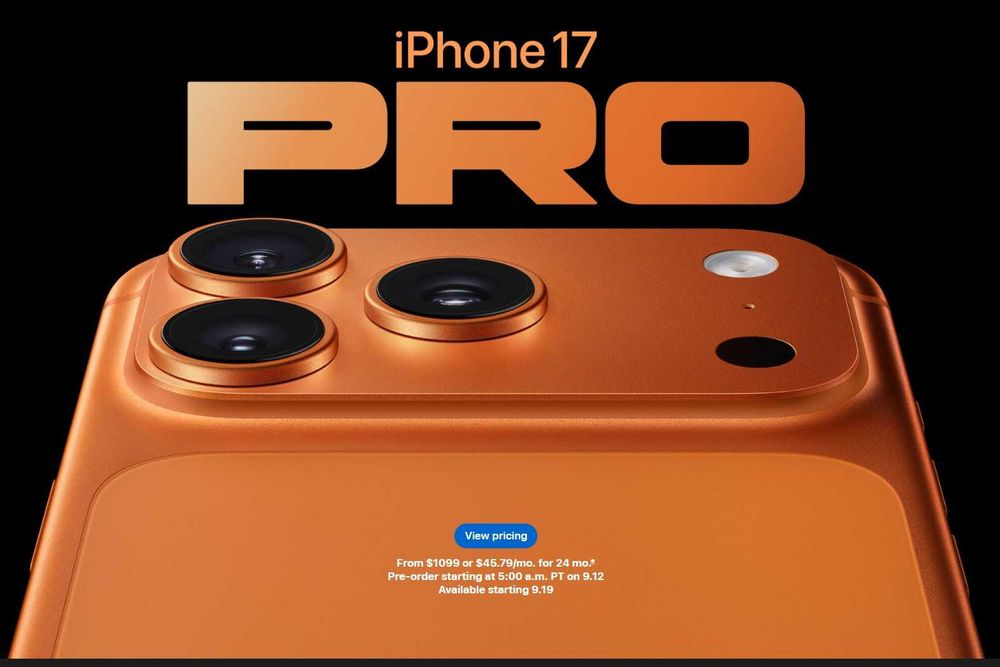 iPhone 17 Pro Max 256GB – Cosmic Orange-Наличен на 08.Ноември.2025