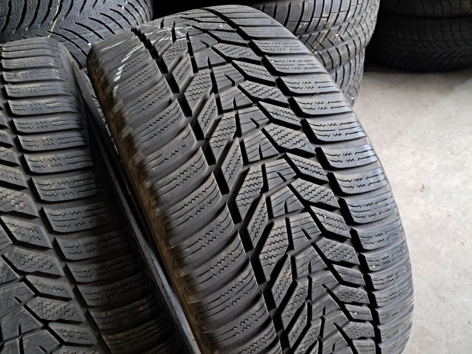 Anvelope second iarna 235 35 R20 Hankook 6mm 2022