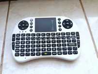 Mini tastatura cu incarcare prin cablu