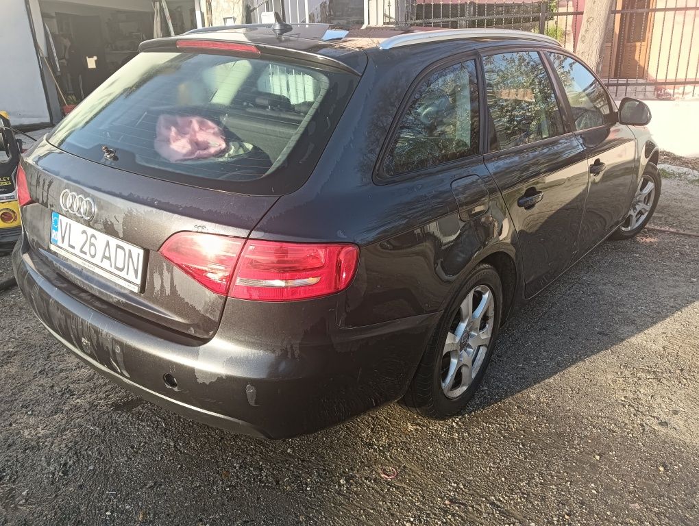 Vând audi A4 b8 an 2009