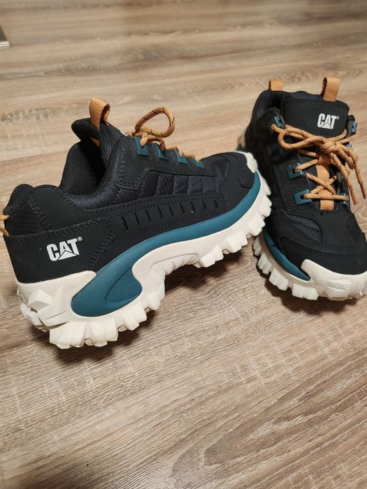 Semighete Caterpillar noi