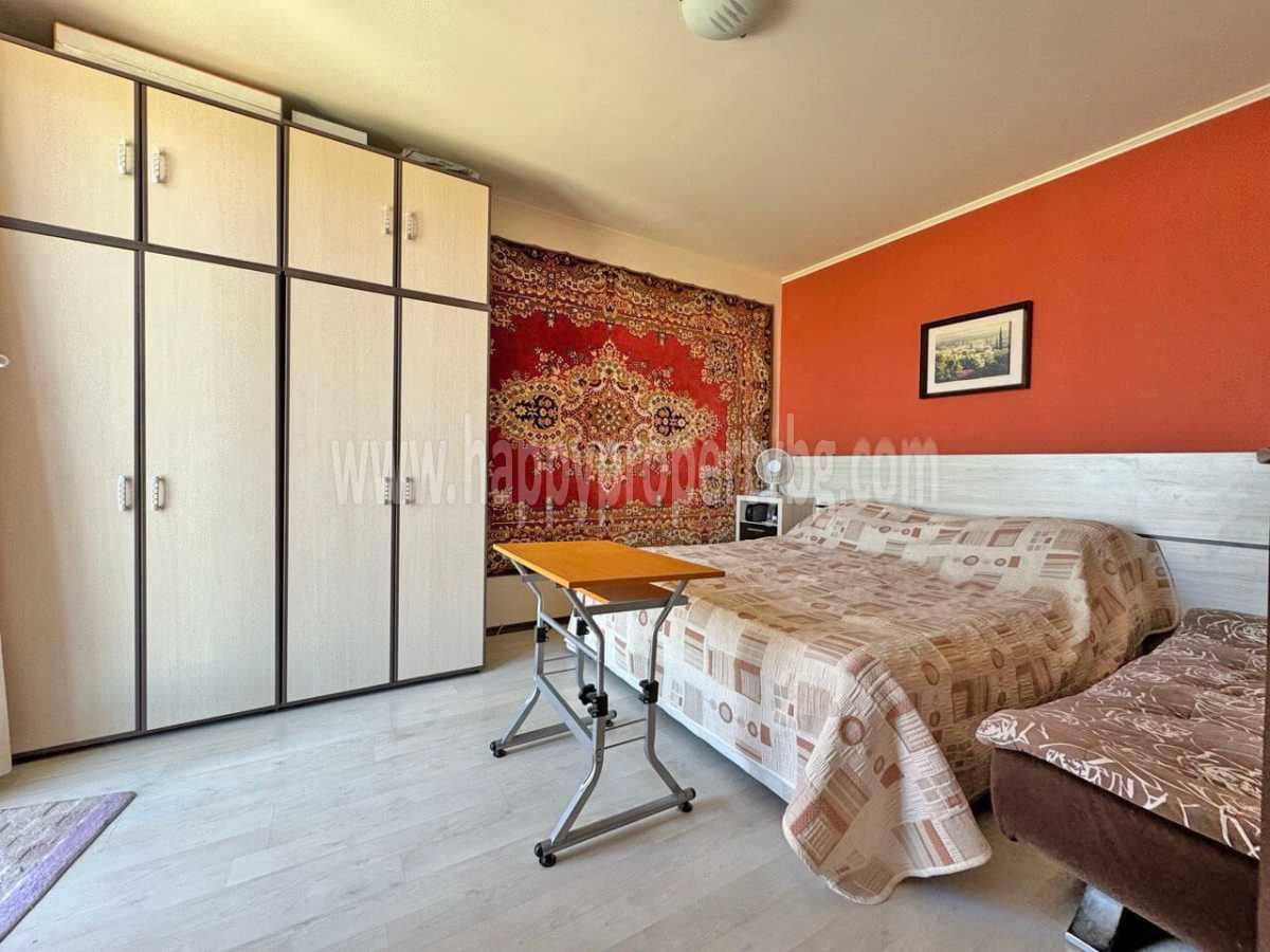 Продава се Двустаен апартамент в к.к. Слънчев бряг - 68 кв.м за 883 €/кв.м - Снимка #4