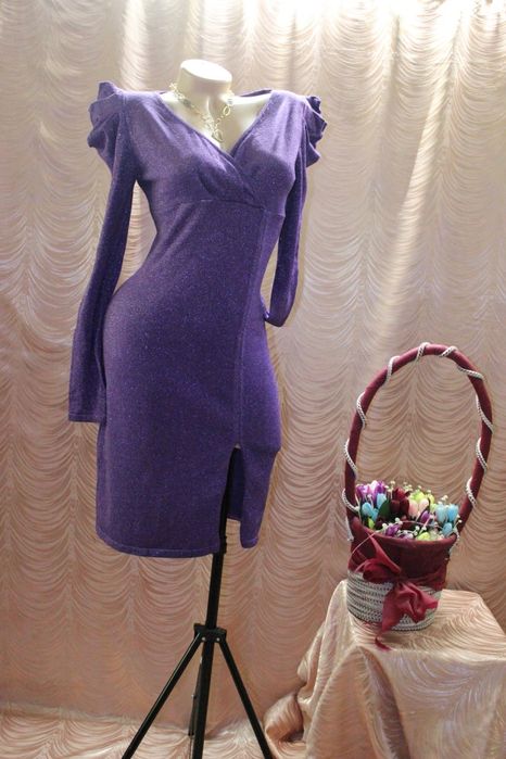 Продам коктейльные платья