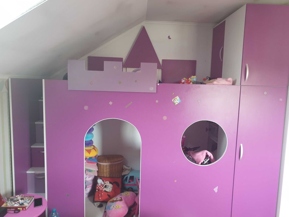 Mobila camera de copii