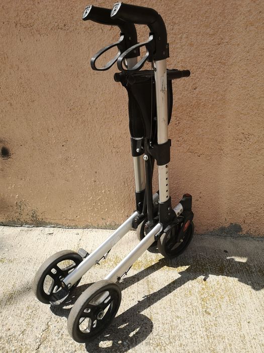 Rolator cadru roti mobil carucior rotile ortopedic  varstnici Germany