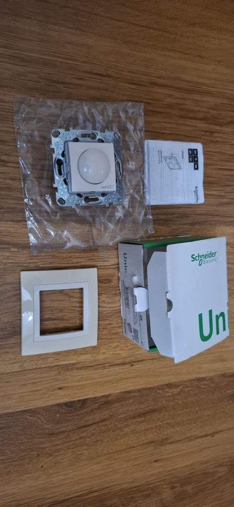LED димер девиатор Schneider unica