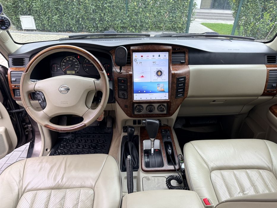 Nissan Patrol Y61 (GU4)