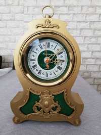 Стар часовник  Янтарь