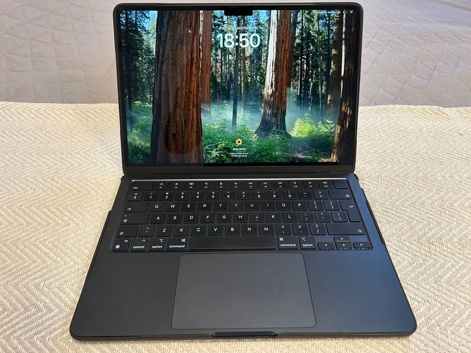 MacBook Air M2 garanție schimb IPhone 16 plus