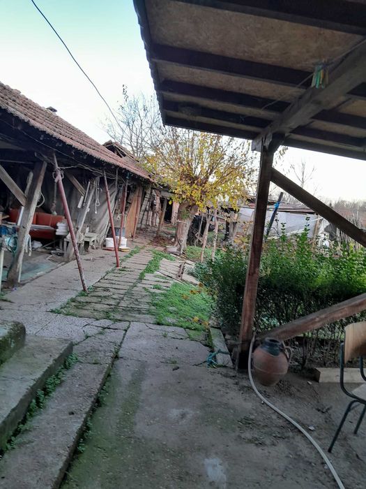 Къща в село Хотница