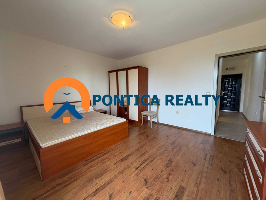 Тристаен апартамент на първа линия море в Ахелой