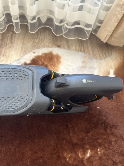 Електрическа тротинетка Segway-Ninebot KickScooter MAX G2E