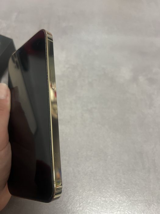 Iphone 13 Pro много запазен
