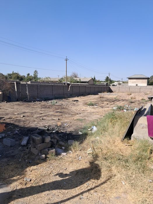 Дала ховли йер теплицаси бор срочна сотилади