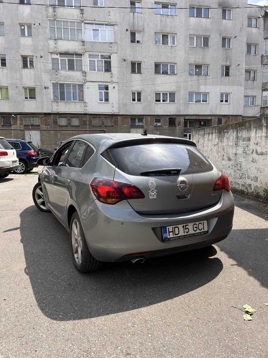 Opel Astra J 2010 Diesel