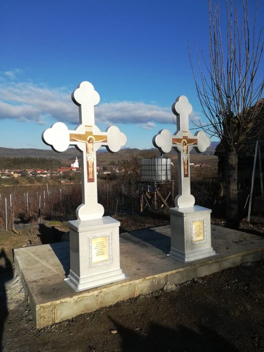 Răstignire de vânzare.