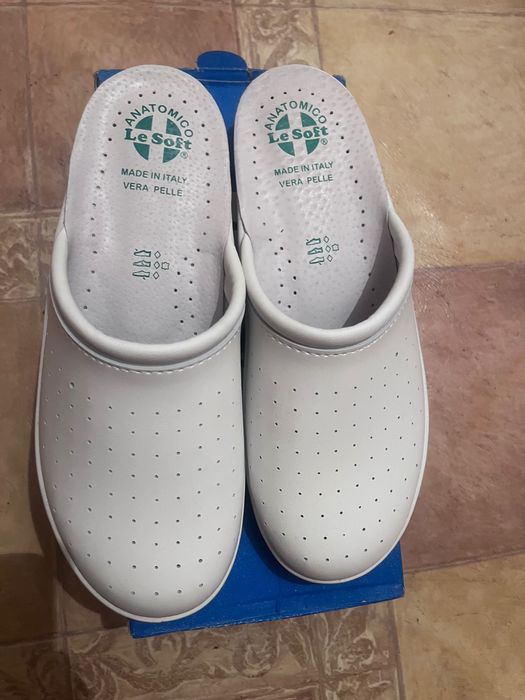 Новые Белые шлепки р 41-42