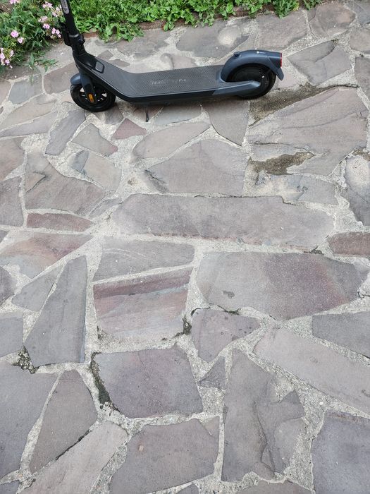 Trotinetă electrică Ninebot E2