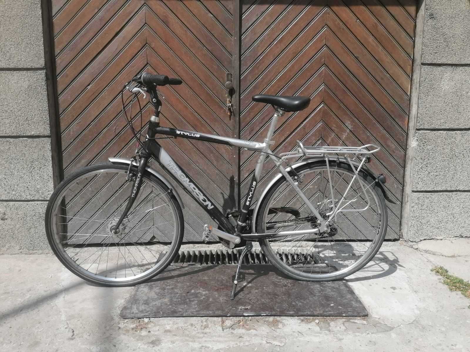Алуминиев градски велосипед 26 цола с 24 скорости.