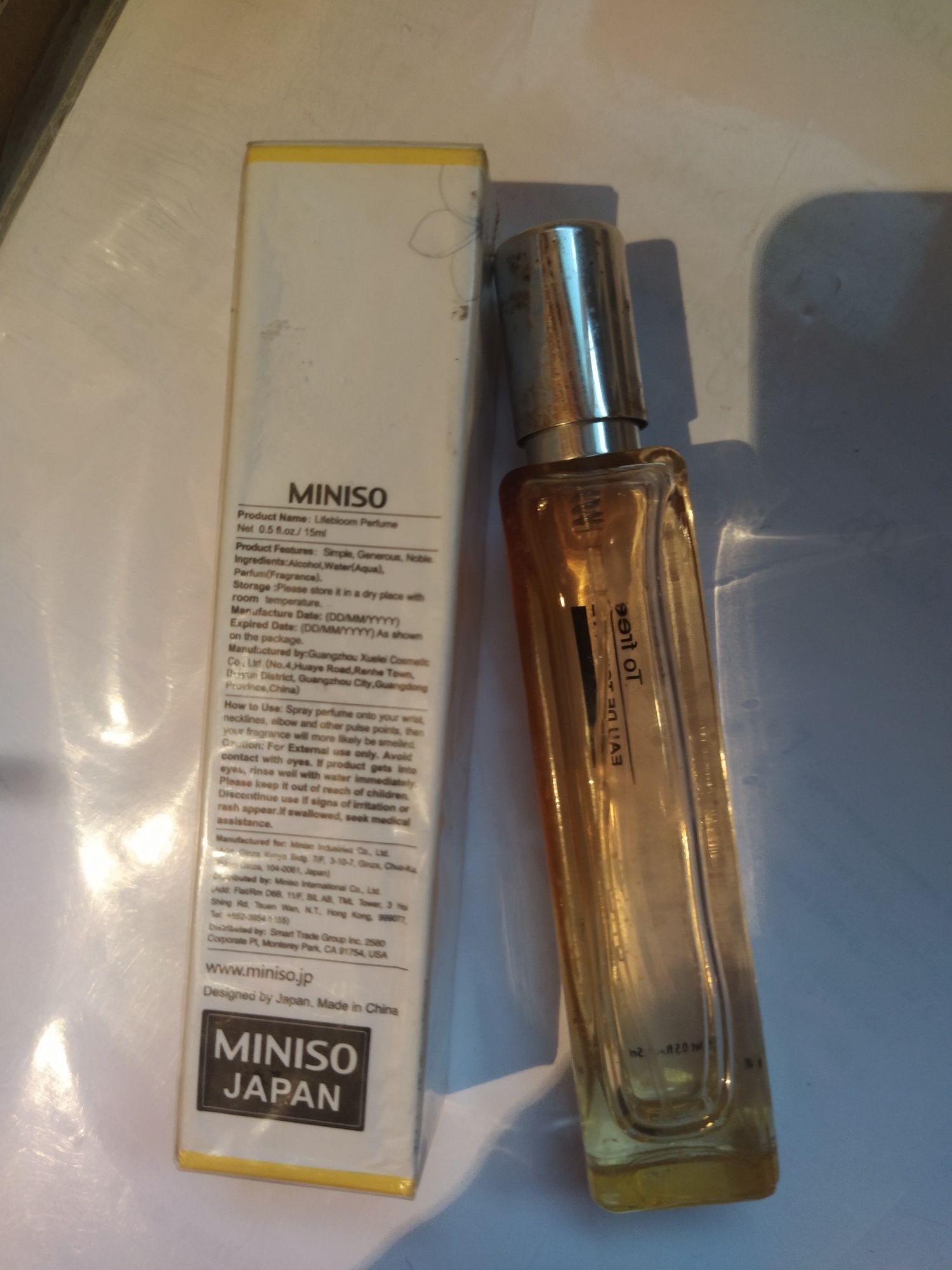 Продам духи и лак  от Miniso