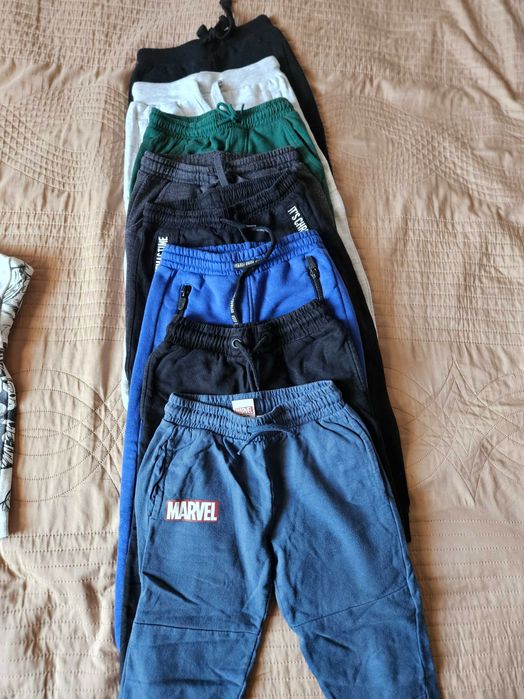 Продавам лот анцузи за момче, размер 104-110