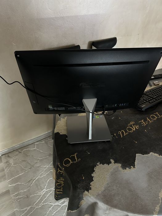 Calculator Asus v230ic i3