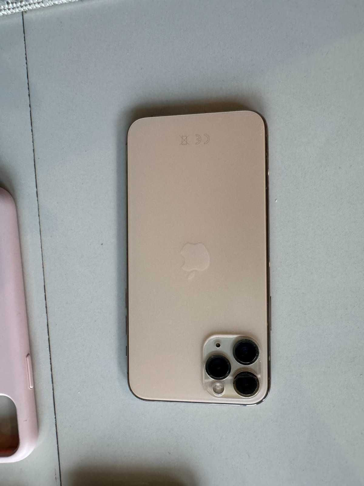 Продавам Iphone 11 pro 256GB