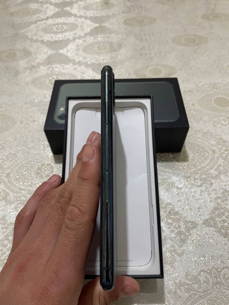 Iphone 11 pro max 256 gb LL/A versiya 18.3.1