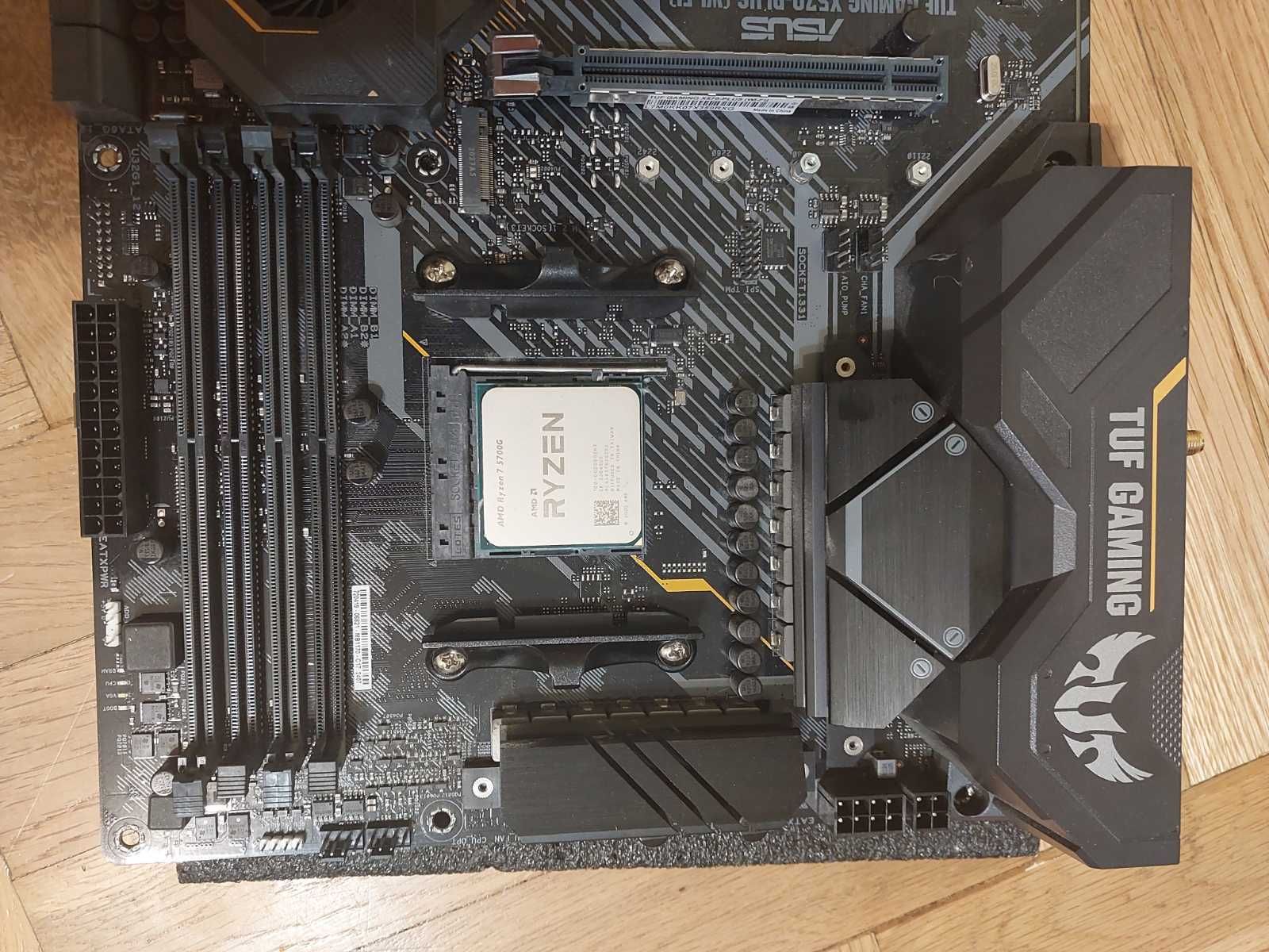 AMD Ryzen 7 5700G + Asus TUF X570 Plus Wi-Fi