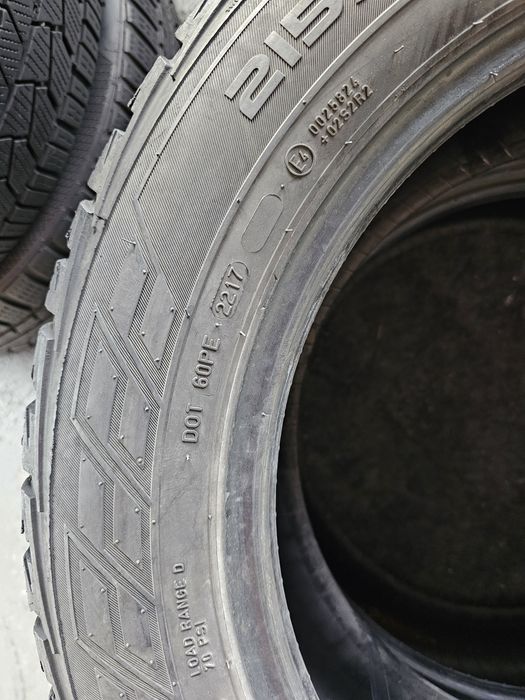 215 60 R 17 c Nokian iarna