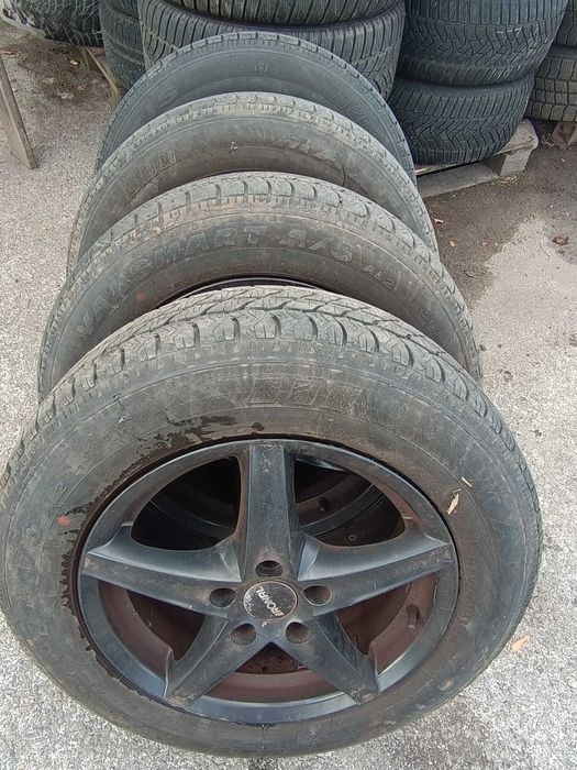 Гуми 205/65/16 с джанти за Мерцедес Виано