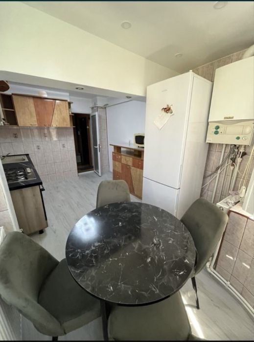 De inchiriat apartament lux cu 3 camere pentru 2 luni maxim!