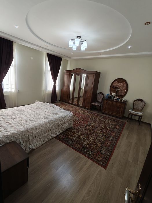 Продается евродом ул.Паркентская, 4 сотки,8 комнат