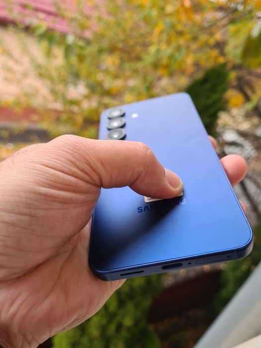 Samsung Galaxy S25 128GB Navy, fullbox - citește descrierea