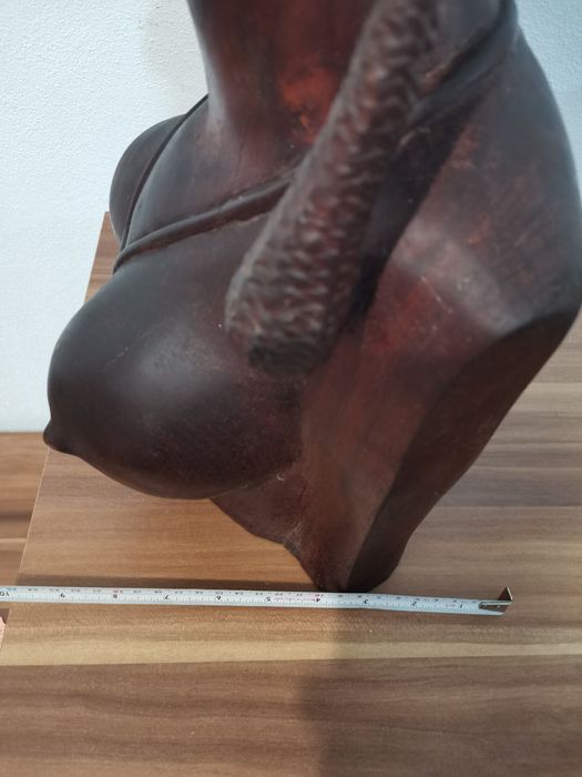 Statuetă din lemn bust femeie