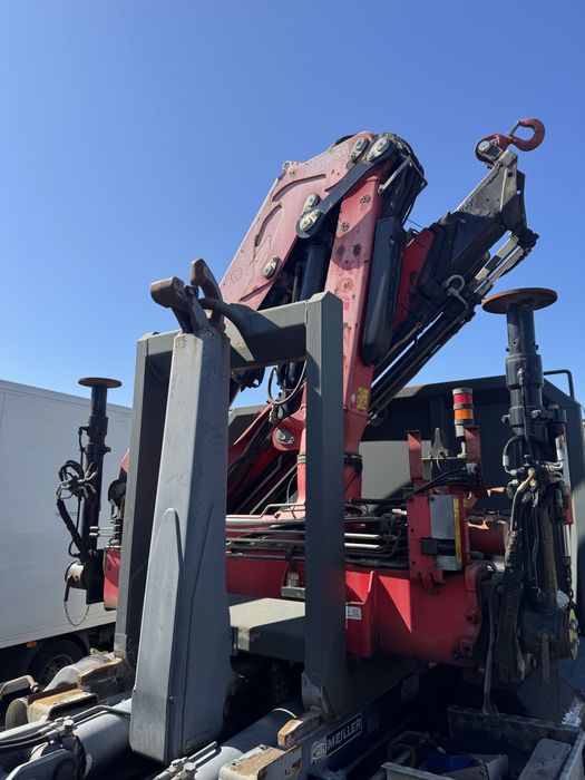 Container  AbrollKipper  cu macara FASSI