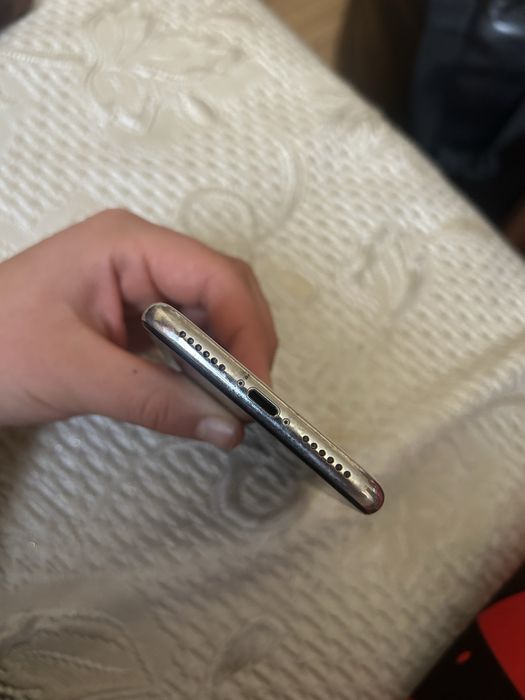 Iphone x в добро състояние