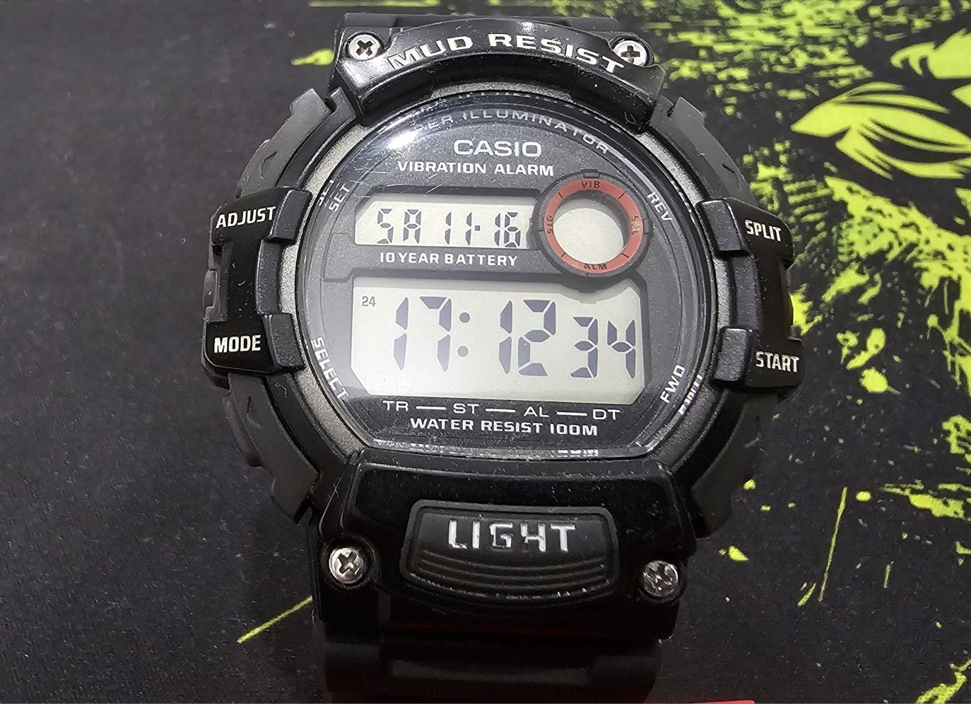 Часовник Casio TRT-110H-1AVEF