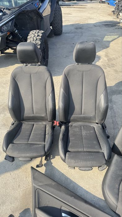 BMW F30 кожен салон